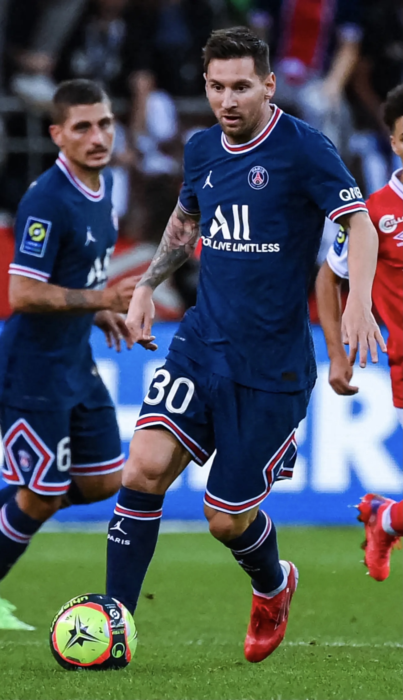 梅西迎来十赛季高光表现，利物浦球迷沸腾！的简单介绍