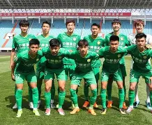 AYX中国体育平台-“苏超”盐城队球员中场吊射破门